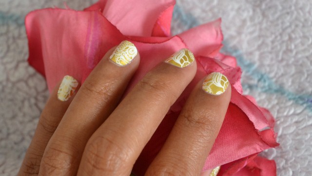 Jamberry Nails - Matte Gold Lace