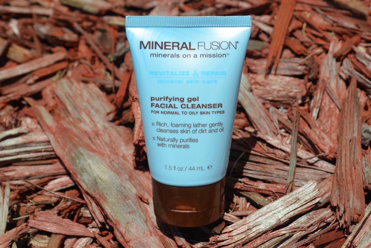 Mineral Fusion Purifying Gel Facial Cleanser
